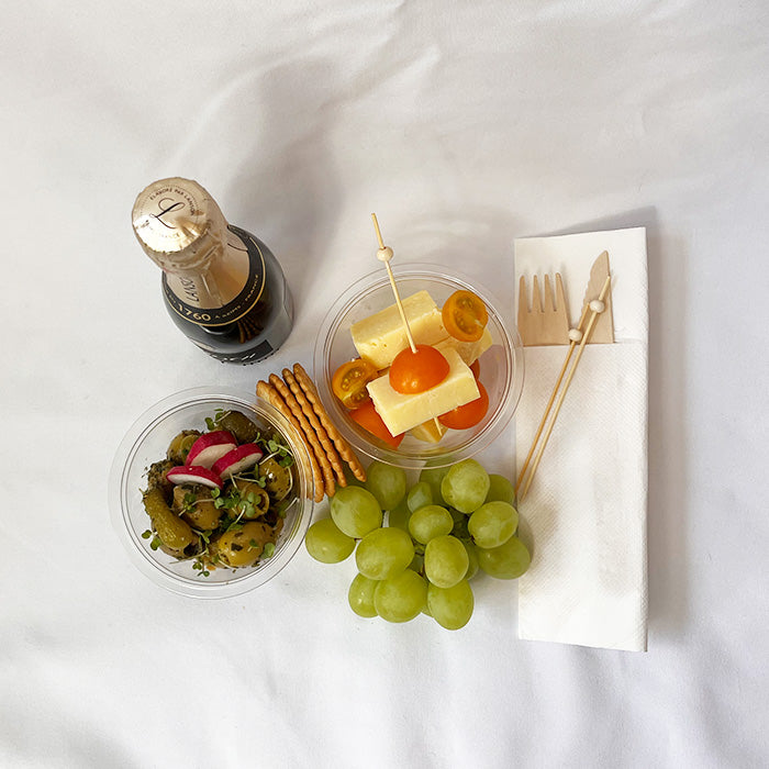 Champagne Cheese & Olives Brunch Bags (serves 6) (v)