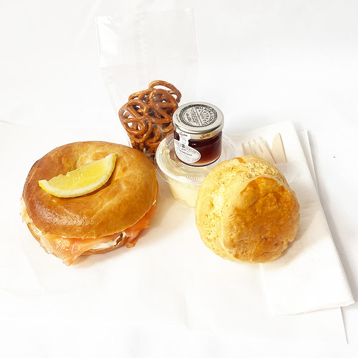 Smoked Salmon & Cream Cheese Bagel Brunch Bags (serves 6)